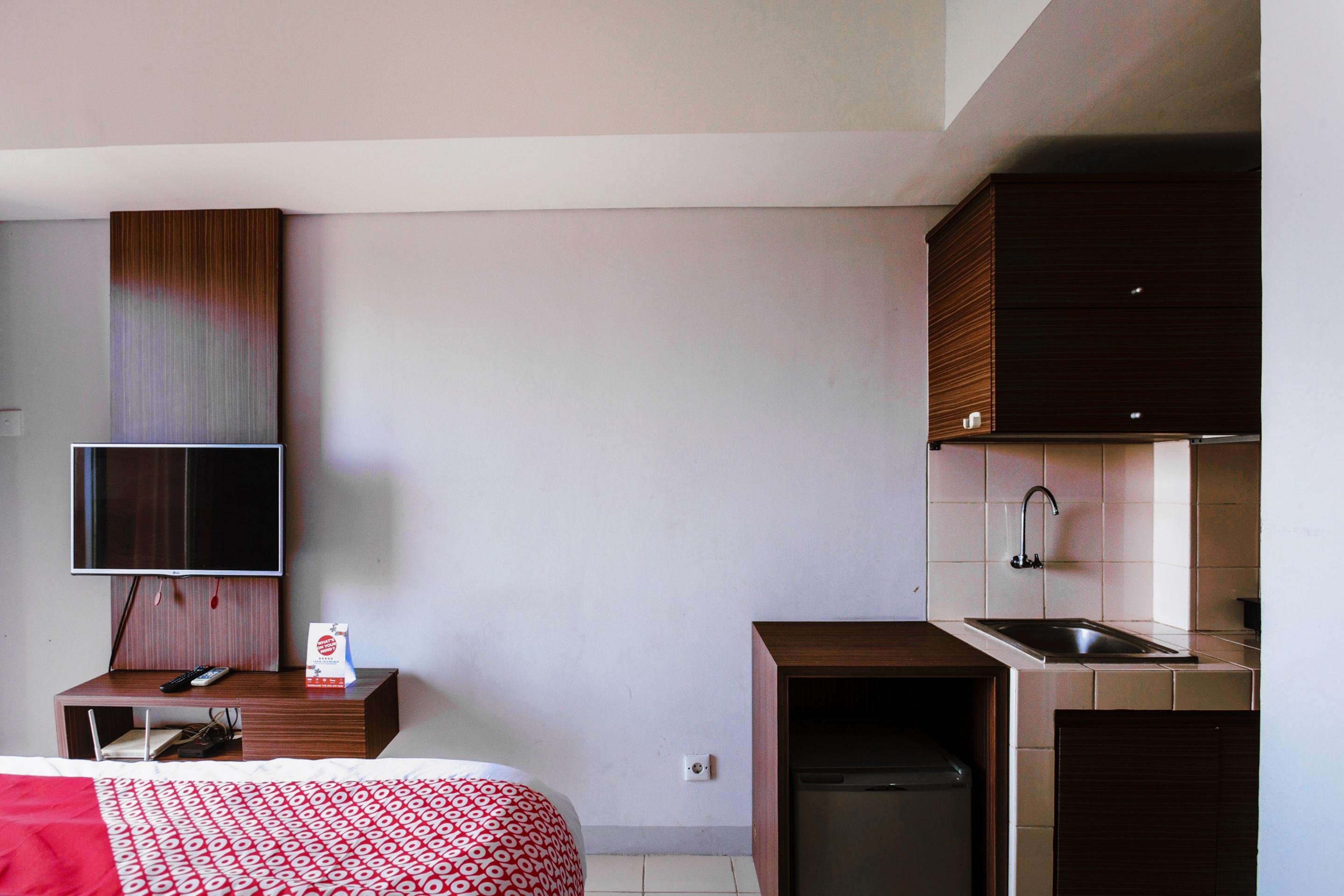 Oyo 2582 Apartemen Serpong Green View Тангеранг Экстерьер фото